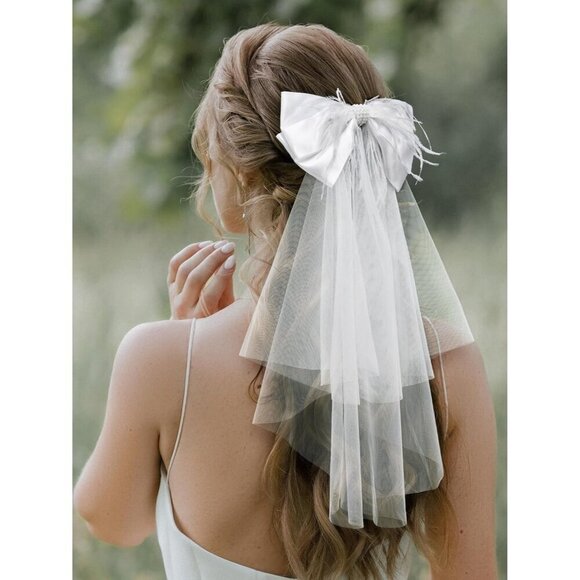 ? Women White Clip Bachelorette Party Decorations Pearl Bow Accessories